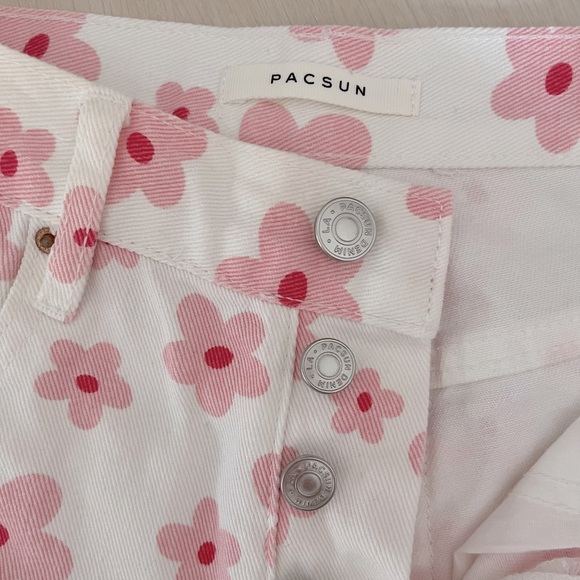 NEW PacSun Pink Flower Vintage High Rise denim shorts - Picture 7 of 8